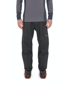 khroma_converge_pants_black_qfg_29_blk_model_crop_front_normaal.png