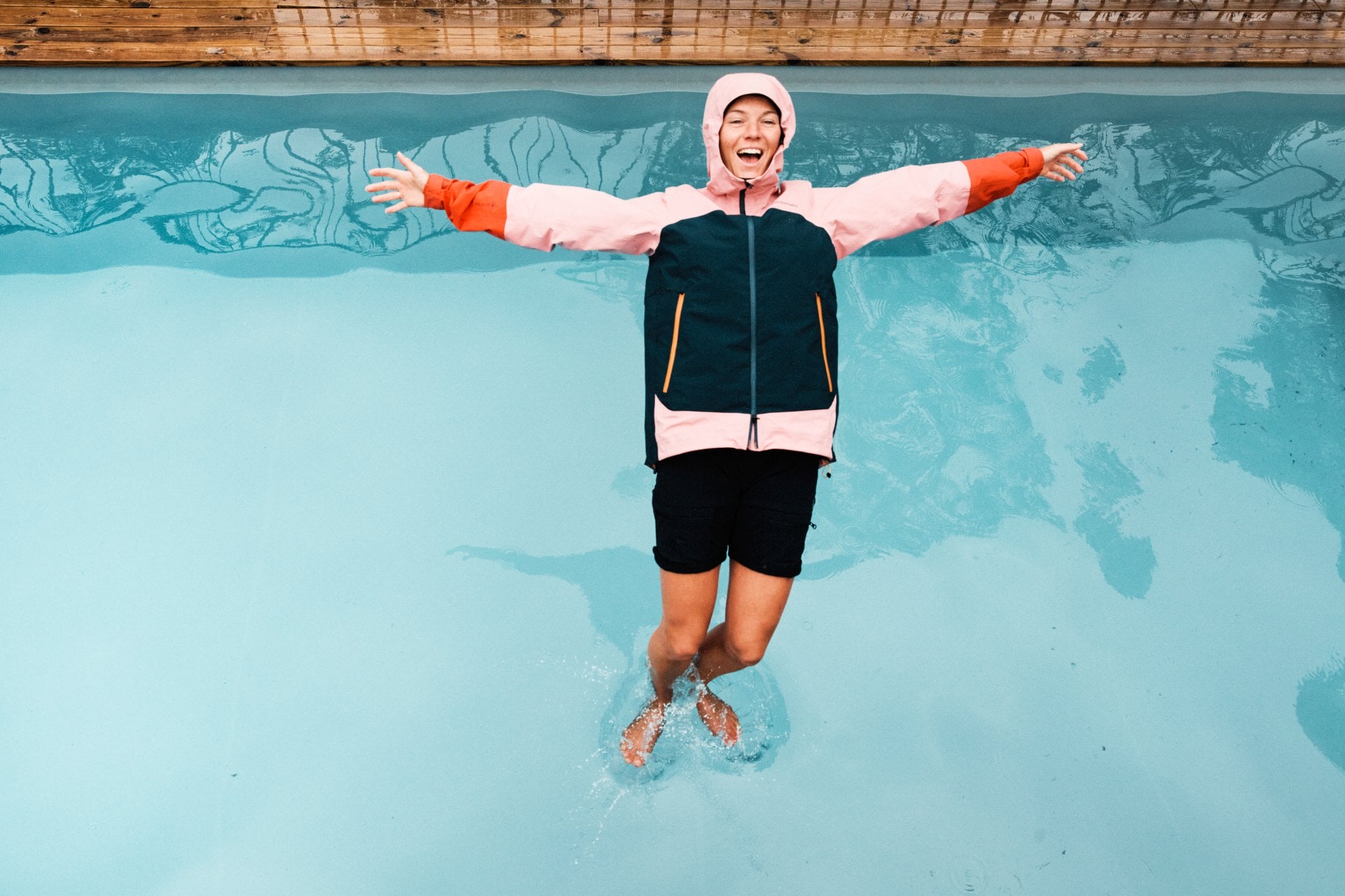 Volledige waterdichte jassen van Peak Performance 